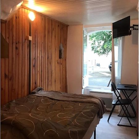 Studio Hypercentre A 2 Pas De La Gare Appt N°1 阿让 外观 照片